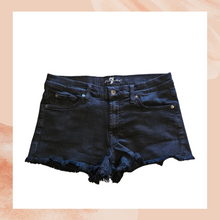 Chargez l'image dans la visionneuse de la galerie, 7 For All Mankind Black Cut Off Jean Shorts (Pre-Loved) Size 29