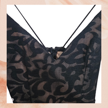 Laden Sie das Bild in den Galerie-Viewer. Black Mesh Lace Mini Party Dress (Pre-Loved) Medium