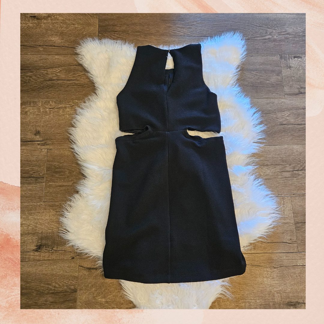 Black Twist Front Cut-Out Mini Dress NWT Size Medium – Taylor & Cambria