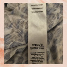 Cargue la imagen en el visor de la galería, Chico's Gold Flecked Animal Print Short Sleeve Shirt (Pre-Loved) M/L See Measurements