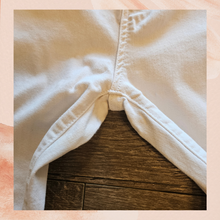 Load image into Gallery viewer, DRIFTWOOD White Cropped Embroidered Jeans (Pre-Loved) Size 28