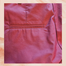 Cargue la imagen en el visor de la galería, H&M Burgundy Ankle Pixie Slacks (Pre-Loved) Size 4