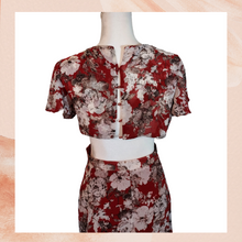 Laden Sie das Bild in den Galerie-Viewer. Luxxel Rust Red Floral Sheer Cut-Out Maxi Dress (Pre-Loved) Large