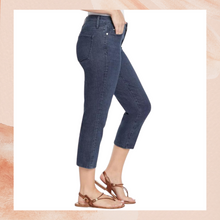 Carregue a imagem no visualizador da Galeria, Nine West Dark Wash Chrystie Capri Jeans NWT Size 16