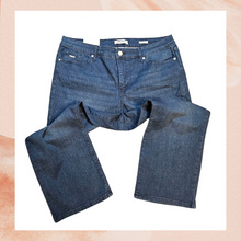 Carregue a imagem no visualizador da Galeria, Nine West Dark Wash Chrystie Capri Jeans NWT Size 16