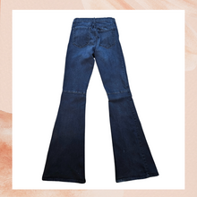 Carica l'immagine nel visualizzatore della galleria, O2 Denim Dark Wash Flare Jeans (Pre-Loved) Size 27