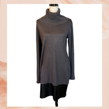 Carica l'immagine nel visualizzatore della galleria, Say What? Gray Turtleneck Faux Leather Panel Sweater Dress (Pre-Loved) Size XL