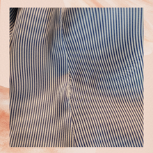 Cargue la imagen en el visor de la galería, Zara Basic Khaki Color Lined Waist-Tie Trench Jacket (Pre-Loved) XS