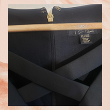 Carregue a imagem no visualizador da Galeria, NWOT Black Metallic Geometric Front Sleeveless Dress XL