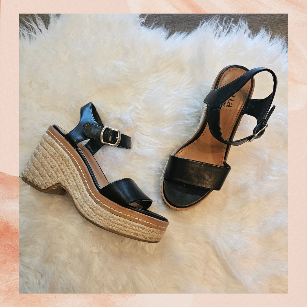 A.n.a Black Espadrilles Platform Sandals (Pre-Loved) Size 6