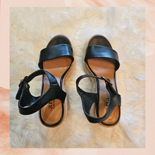 Carregue a imagem no visualizador da Galeria, A.n.a Black Espadrilles Platform Sandals (Pre-Loved) Size 6
