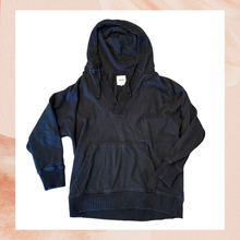 Carregue a imagem no visualizador da Galeria, Aerie Solid Black Knit Hoodie V-Neck Sweater (Pre-Loved) Size Large
