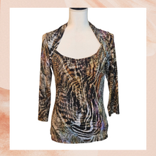 Carregue a imagem no visualizador da Galeria, Animal Print Square Neck 3/4 Sleeve Shirt (Pre-Loved) Medium
