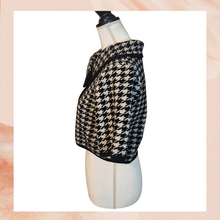 Carregue a imagem no visualizador da Galeria, Anne Klein Wool Gray &amp; Black Houndstooth Bolero (Pre-Loved) Medium
