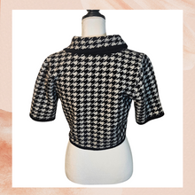 Carregue a imagem no visualizador da Galeria, Anne Klein Wool Gray &amp; Black Houndstooth Bolero (Pre-Loved) Medium
