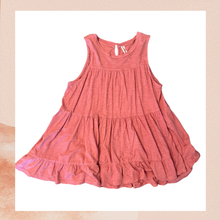 Chargez l'image dans la visionneuse de la galerie, Anthropologie Terracotta Pink Tiered Flowy Tank Top (Pre-Loved) Size Medium
