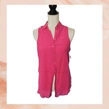 Carregue a imagem no visualizador da Galeria, Bella Luxx Fuchsia Silk Sleeveless Blouse (Pre-Loved) Size Small
