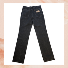 Carica l&#39;immagine nel visualizzatore della galleria, Black Wrangler Cowboy Cut Straight Leg Jeans (Pre-Loved) W31 L34
