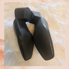 Cargue la imagen en el visor de la galería, Black Square Toe Block Heel Slip-On Mule NWT Size 9.5
