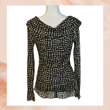 Cargue la imagen en el visor de la galería, Black &amp; Tan Sheer Sleeve Wide V-Neck Blouse (Pre-Loved) Medium
