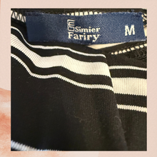 Carregue a imagem no visualizador da Galeria, Black &amp; White Striped Soft Knit Short Sleeve Midi Dress (Pre-Loved) Size Medium
