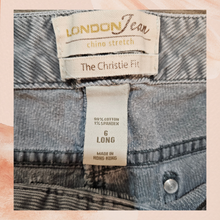 Chargez l&#39;image dans la visionneuse de la galerie, Blue Gray London Jeans Christie Fit Corduroy Bootcut Pants (Pre-Loved) 6 Long
