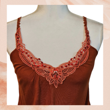 Laden Sie das Bild in den Galerie-Viewer. Burnt Orange Crochet Lace Sequin Embellished Peplum Tank Top (Pre-Loved) OS
