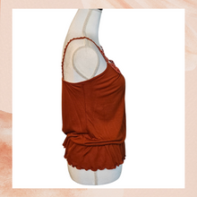 Carregue a imagem no visualizador da Galeria, Burnt Orange Crochet Lace Sequin Embellished Peplum Tank Top (Pre-Loved) OS

