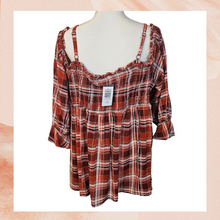 Carregue a imagem no visualizador da Galeria, Burnt Orange Plaid Cold Shoulder Blouse NWT Size 2
