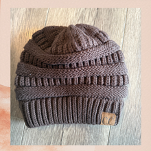 Load image into Gallery viewer, C.C Chocolate Brown Chunky Knit Beannie (Pre-Loved) OS
