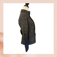 Laden Sie das Bild in den Galerie-Viewer. Calvin Klein Black Heathered Fleece Front Zip Jacket (Pre-Loved) Size Small
