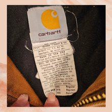 Load image into Gallery viewer, Carhartt Brown Insulated Hooded Washed Duck Outdoor Jacket (Pre-Loved) Size 4XL
