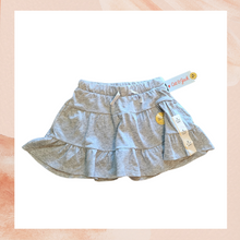 Carregue a imagem no visualizador da Galeria, Cat &amp; Jack Heathered Gray Tiered Mini Skort NWT Size Small Girl&#39;s (6-6X)
