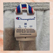 Carica l&#39;immagine nel visualizzatore della galleria, Champion Gray Classic Thick Sweatpants (Pre-Loved) Medium
