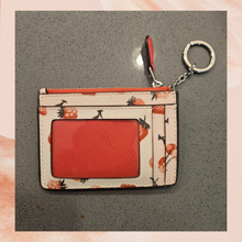 Carregue a imagem no visualizador da Galeria, Coach Cherry Strawberry Print Key Chain Wallet (Pre-Loved) Small
