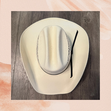 Carica l'immagine nel visualizzatore della galleria, Cody James Natural Unisex Cowboy Hat With Thin Black Tie (Like New) (Pre-Loved) Size 7 1/8
