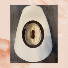 Carica l'immagine nel visualizzatore della galleria, Cody James Natural Unisex Cowboy Hat With Thin Black Tie (Like New) (Pre-Loved) Size 7 1/8
