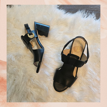 Carregue a imagem no visualizador da Galeria, Cole Haan Black Slingback Block Heel Sandals (Pre-Loved) Size 7.5
