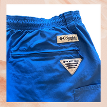 Carregue a imagem no visualizador da Galeria, Columbia Vivid Blue PFG Backcast Water Shorts NWOT Medium
