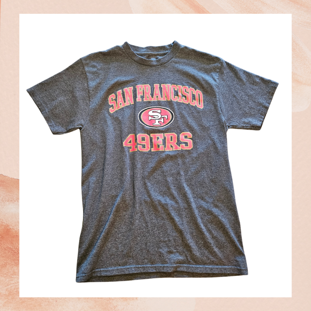 Dark Gray San Francisco 49ers T-Shirt (Pre-Loved) Medium