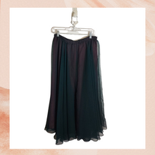 Carregue a imagem no visualizador da Galeria, Dark Green Layered Toile Midi Party Skirt (Pre-Loved) Size 10
