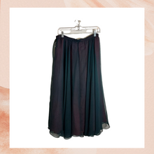 Carregue a imagem no visualizador da Galeria, Dark Green Layered Toile Midi Party Skirt (Pre-Loved) Size 10
