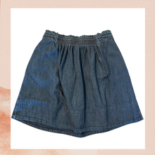 Carica l'immagine nel visualizzatore della galleria, Dark Wash Denim Pull-On Circle Skirt (Pre-Loved) Size Medium
