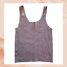 Carregue a imagem no visualizador da Galeria, Deep Mauve Soft Ribbed Cropped Tank Top (Pre-Loved) XS
