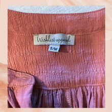 Carregue a imagem no visualizador da Galeria, Dusty Rose Textured Balloon Sleeve Button-Down Blouse (Pre-Loved) Size S/M
