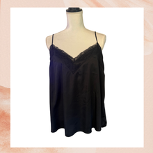 Carregue a imagem no visualizador da Galeria, Express Black Lace Trim Delicate Camisole Tank (Pre-Loved) Size XL
