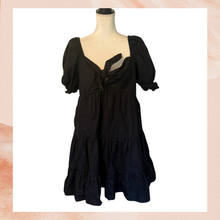 Laden Sie das Bild in den Galerie-Viewer. Express Black Puff Sleeve Mini Babydoll Dress (Pre-Loved) Size XL
