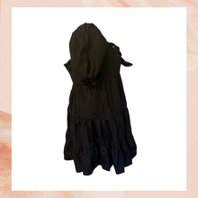 Laden Sie das Bild in den Galerie-Viewer. Express Black Puff Sleeve Mini Babydoll Dress (Pre-Loved) Size XL
