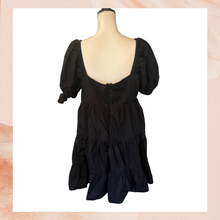 Laden Sie das Bild in den Galerie-Viewer. Express Black Puff Sleeve Mini Babydoll Dress (Pre-Loved) Size XL

