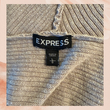 Laden Sie das Bild in den Galerie-Viewer. Express Light Tan Ribbed Half Sleeve Cardigan (Pre-Loved) Size Large
